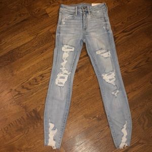 New American Eagle high waisted stretchy jeans
